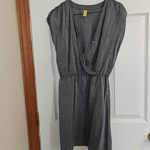 Lolë Gray Sleeveless Wrap Dress, x-small